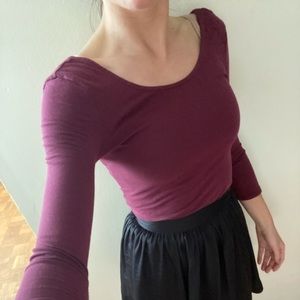 Fitted scoop neck top